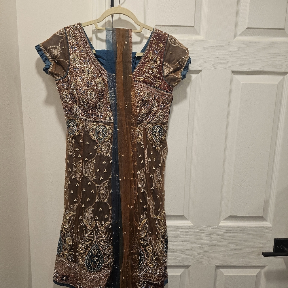 Indian Salwaar (leggings) - Kurta with net (tunic) set with dupatta (scarf)